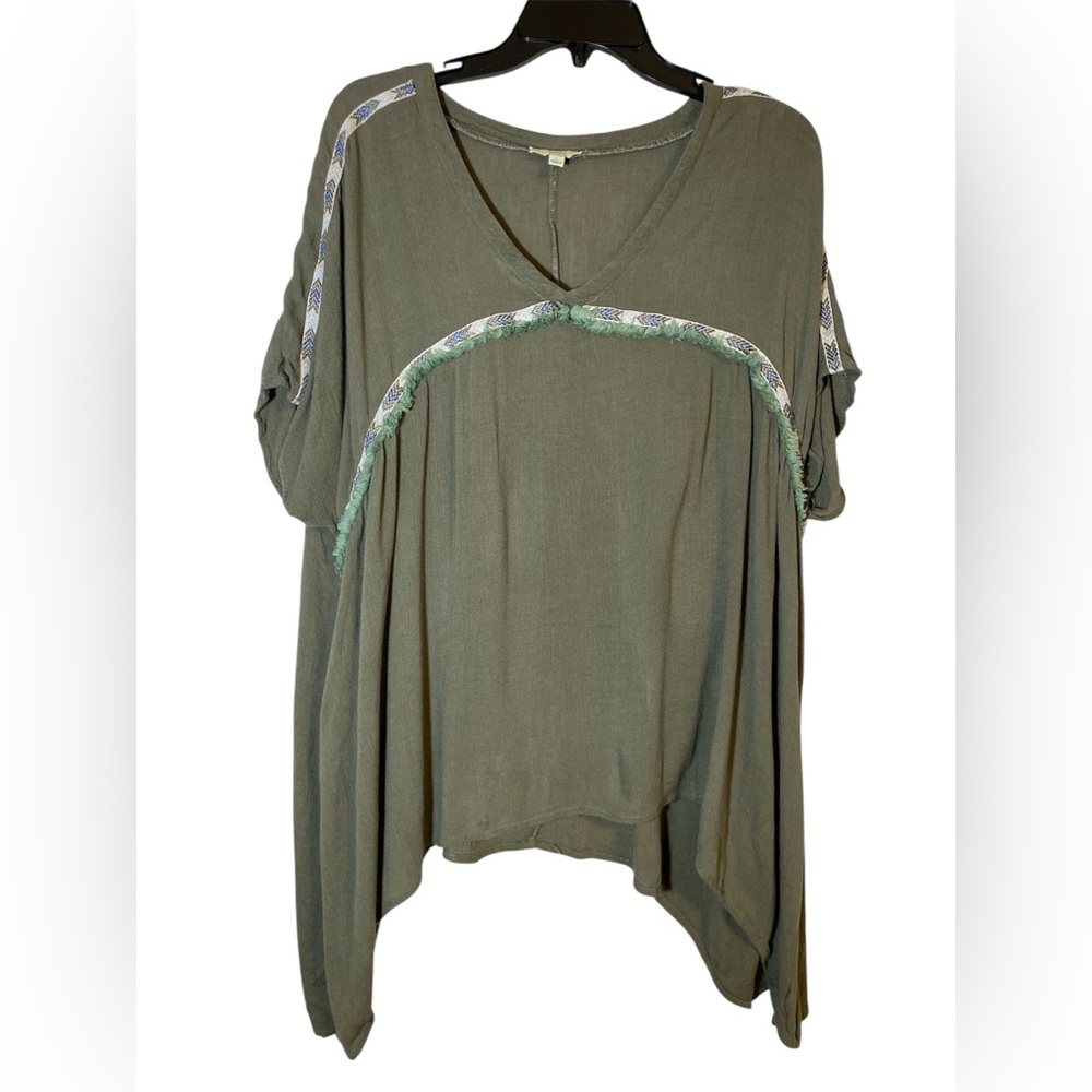 KORI AMERICA V-Neckline  Women's Olive Green Short Sleeve Top Size Large